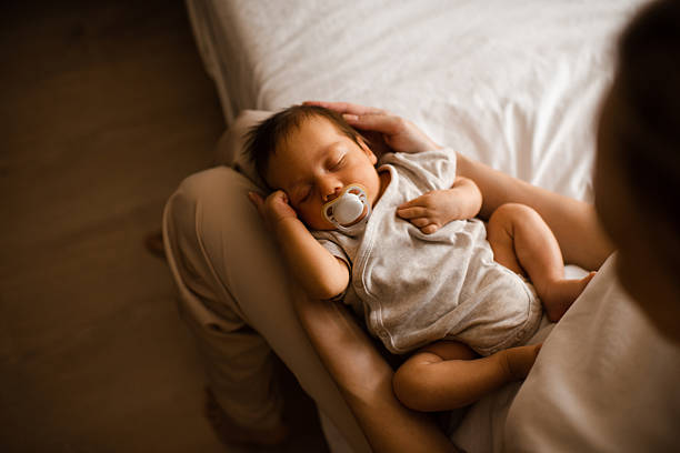 Der richtige Schnuller für Babys wichtige Kriterien für Eltern im Überblick